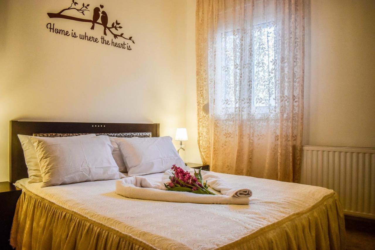 Dafni'S House Villa Skiathos Town Bagian luar foto